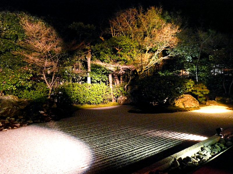 京都の東山花灯路